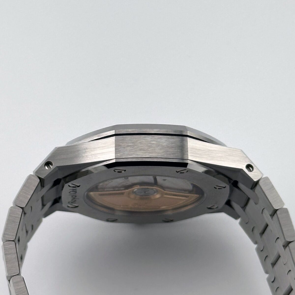 Audemars Piguet Royal Oak 77350ST.OO.1261ST.01  Stainless Steel Silver-toned  Dial (2024) - Image 9