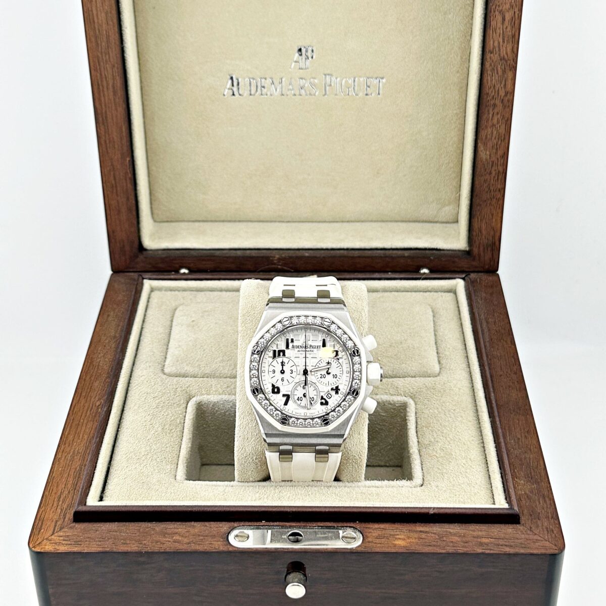 Audemars Piguet Royal Oak Offshore 26048SK.ZZ.D010CA.01 Stainless Steel White Dial Diamond Bezel - Image 11