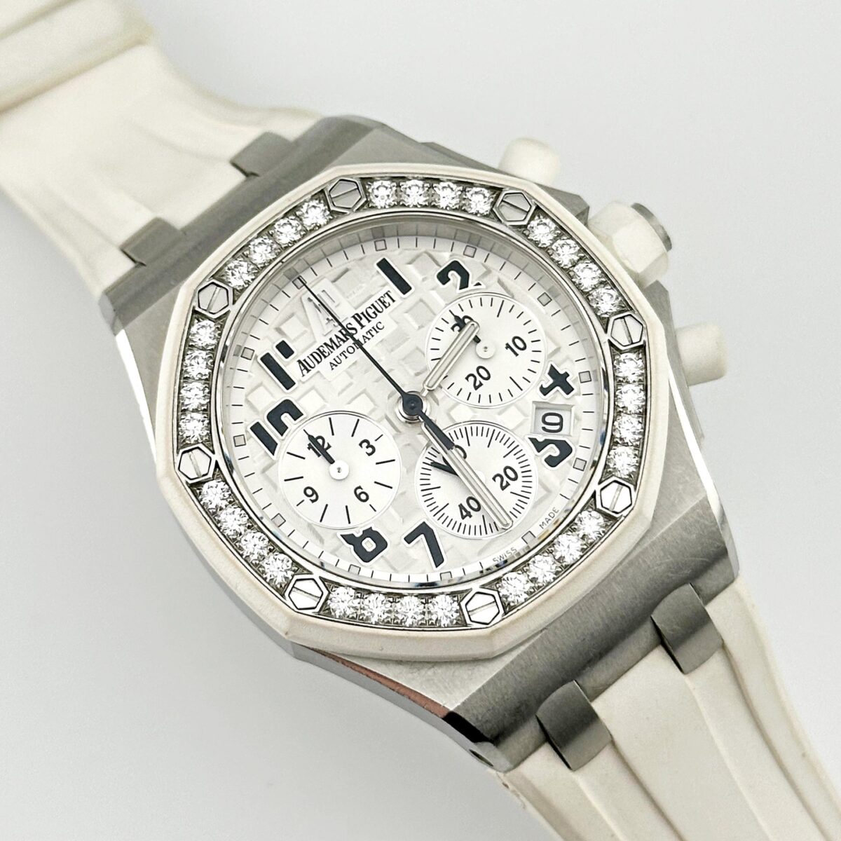 Audemars Piguet Royal Oak Offshore 26048SK.ZZ.D010CA.01 Stainless Steel White Dial Diamond Bezel - Image 2