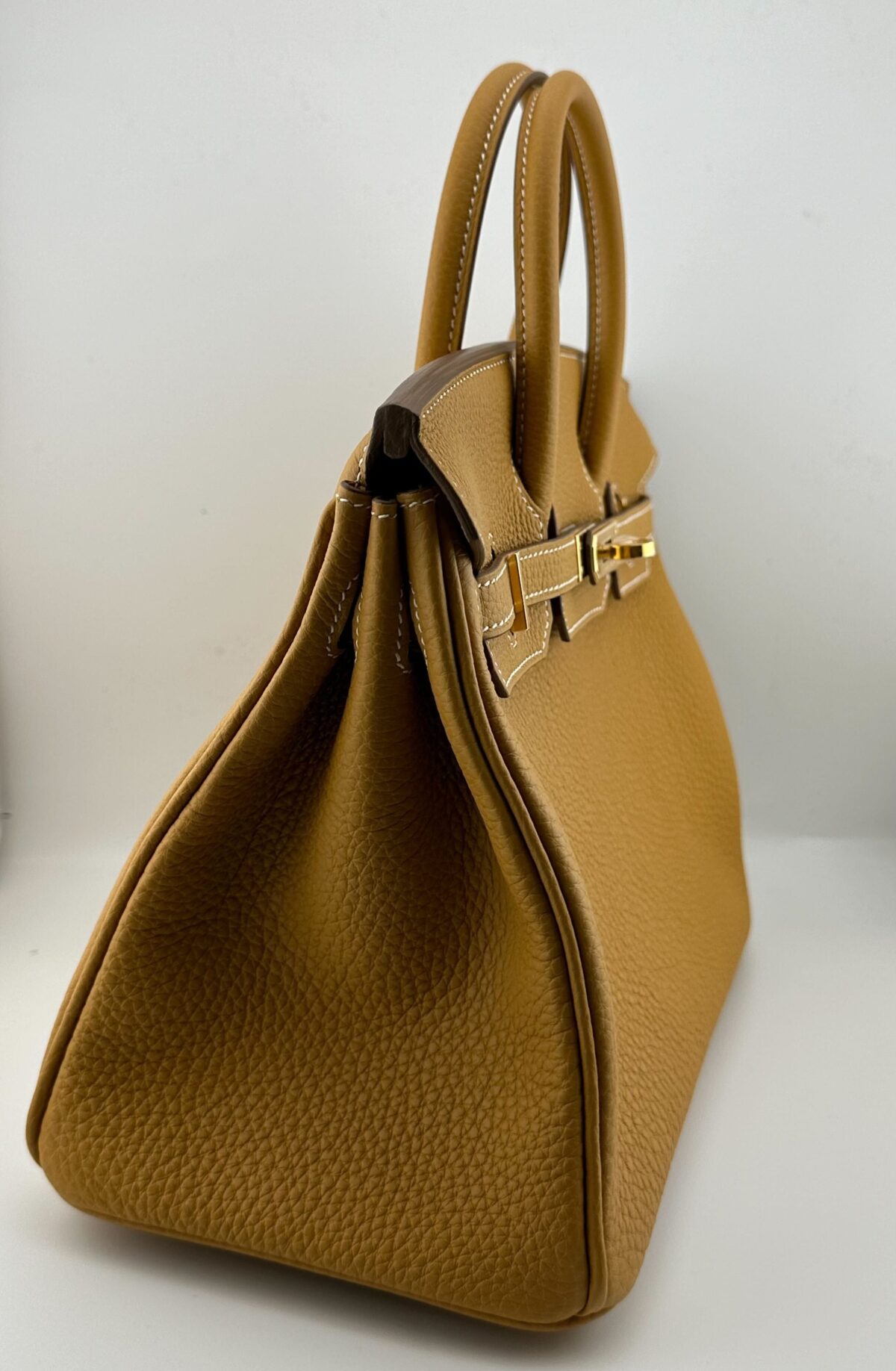 Hermès Birkin 25 Togo Calfskin Naturel Sable Gold Hardware - Image 4