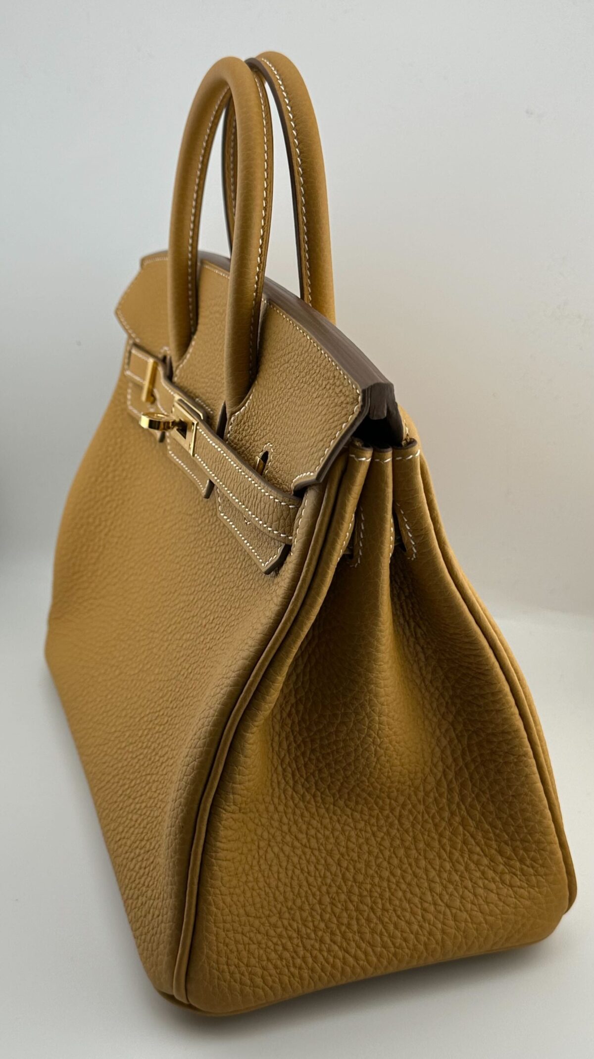 Hermès Birkin 25 Togo Calfskin Naturel Sable Gold Hardware - Image 5