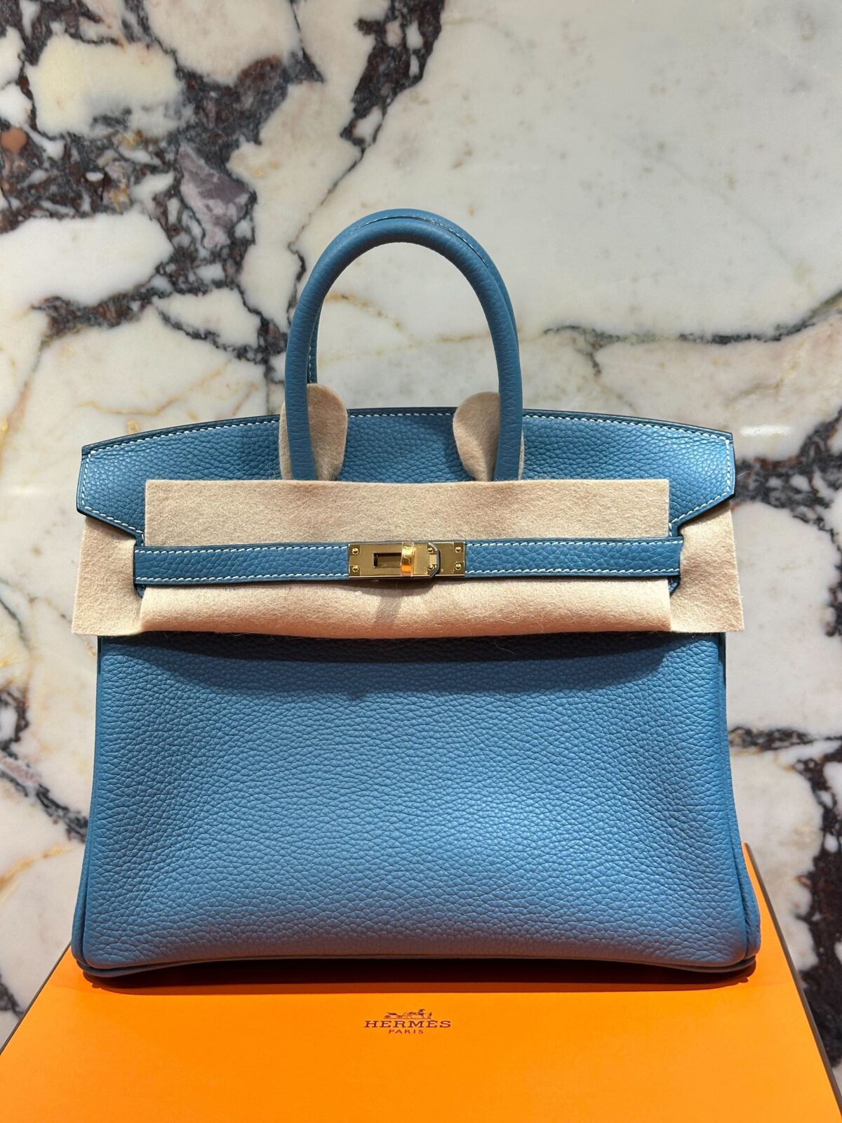 Hermès Birkin 25 Togo Calfskin New Bleu Jean Gold Hardware - Image 2