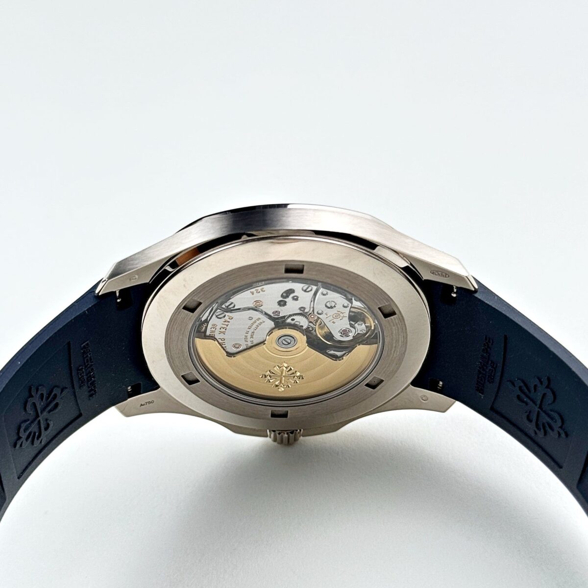 Patek Philippe Aquanaut 5168G-001 White Gold Blue Dial (2021) - Image 7