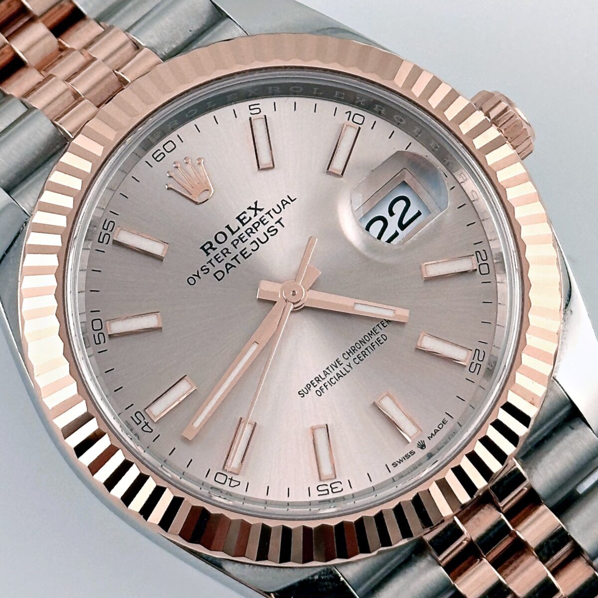 Rolex Datejust 126331 Rose Gold Stainless Steel Sundust Dial Jubilee (2021) - Image 3