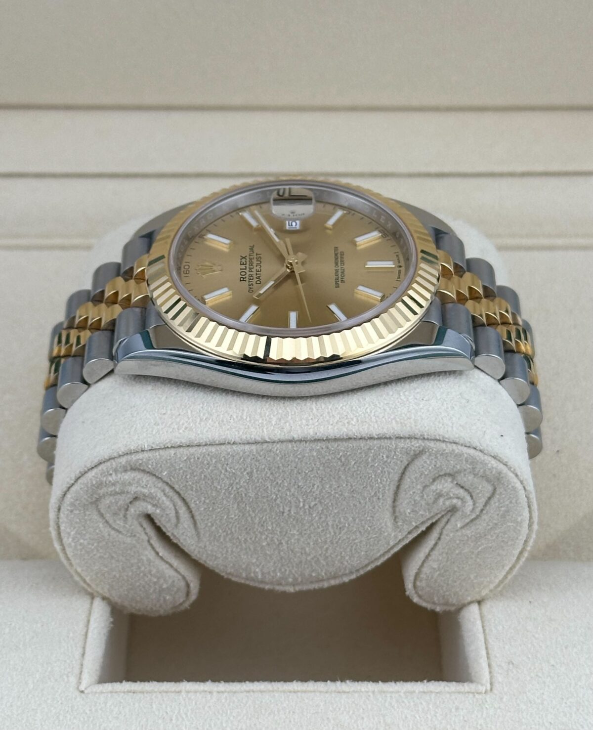 Rolex Datejust 126333 Yellow Gold Stainless Steel Champagne Dial Jubilee (2022) - Image 3