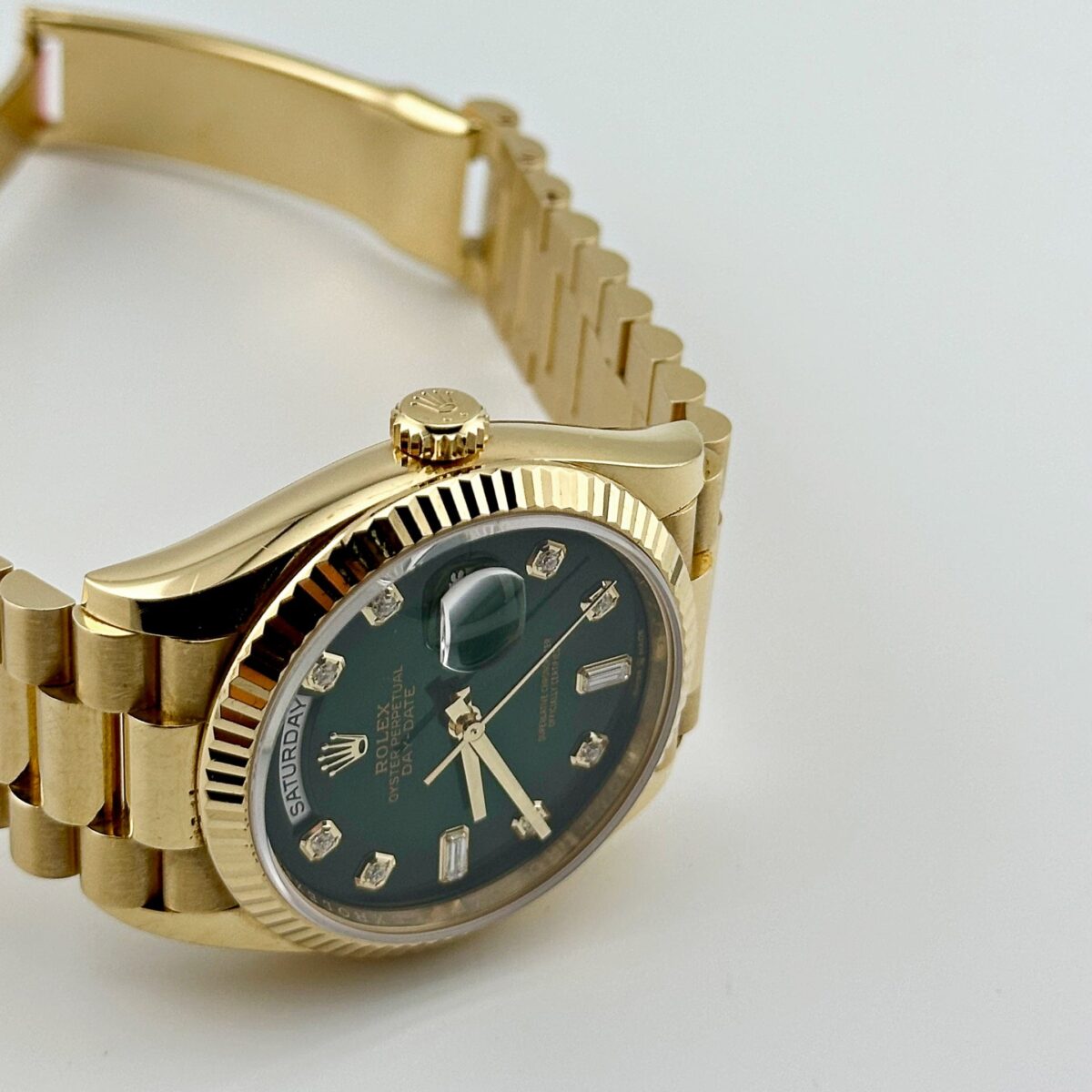 Rolex Day-Date 128238 Yellow Gold Green Diamond Dial (2024) - Image 3