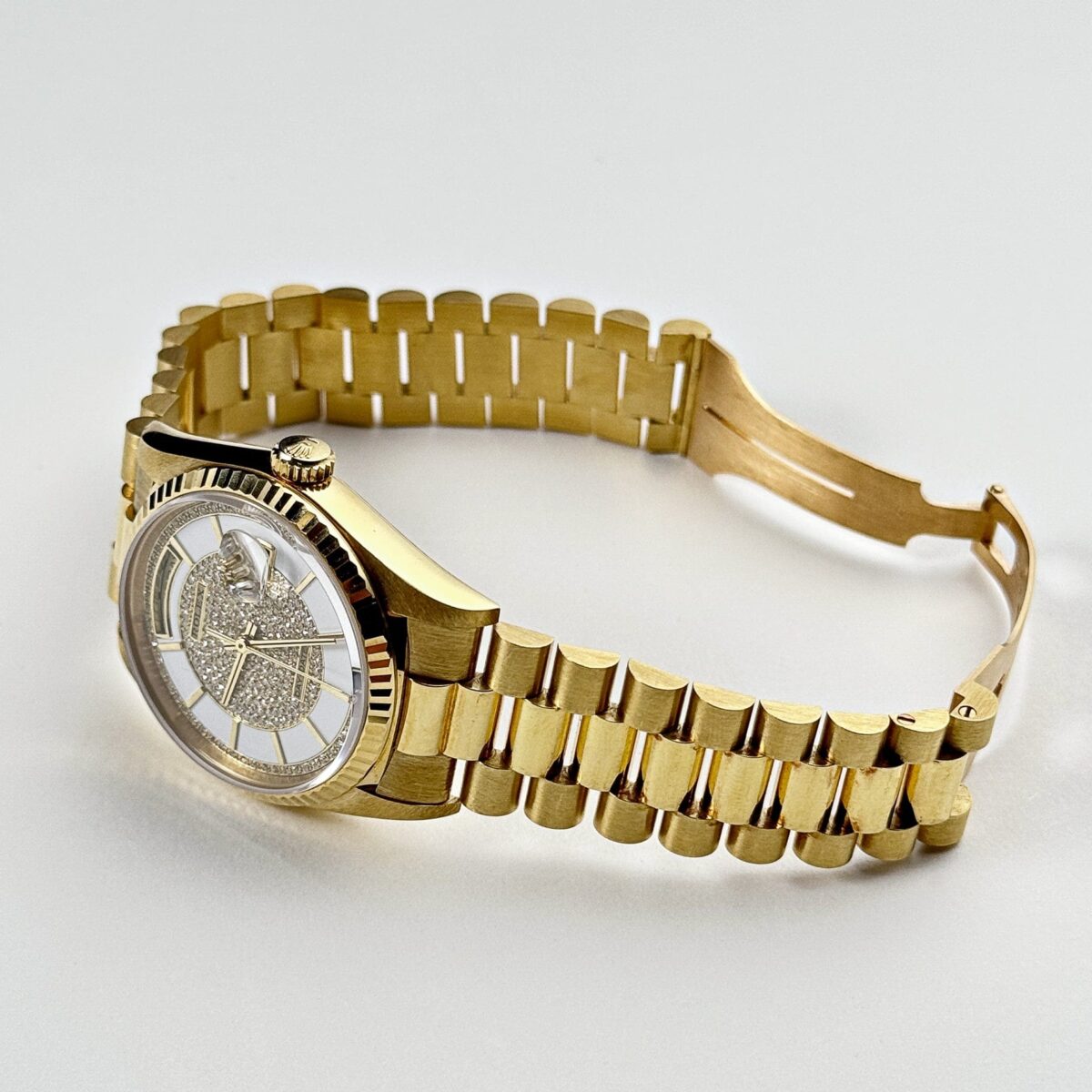 Rolex Day-Date 18238 Yellow Gold Carousel Diamond Dial Presidential Bracelet - Image 4