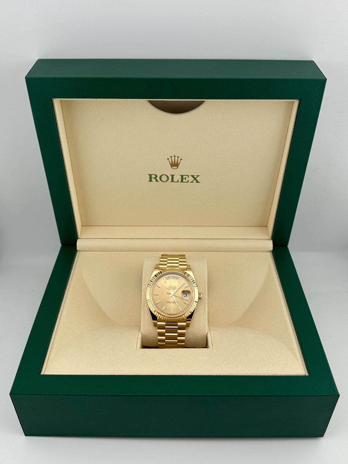 Rolex Day-Date 40 Yellow Gold Champagne Dial 228238 (2023) - Image 5