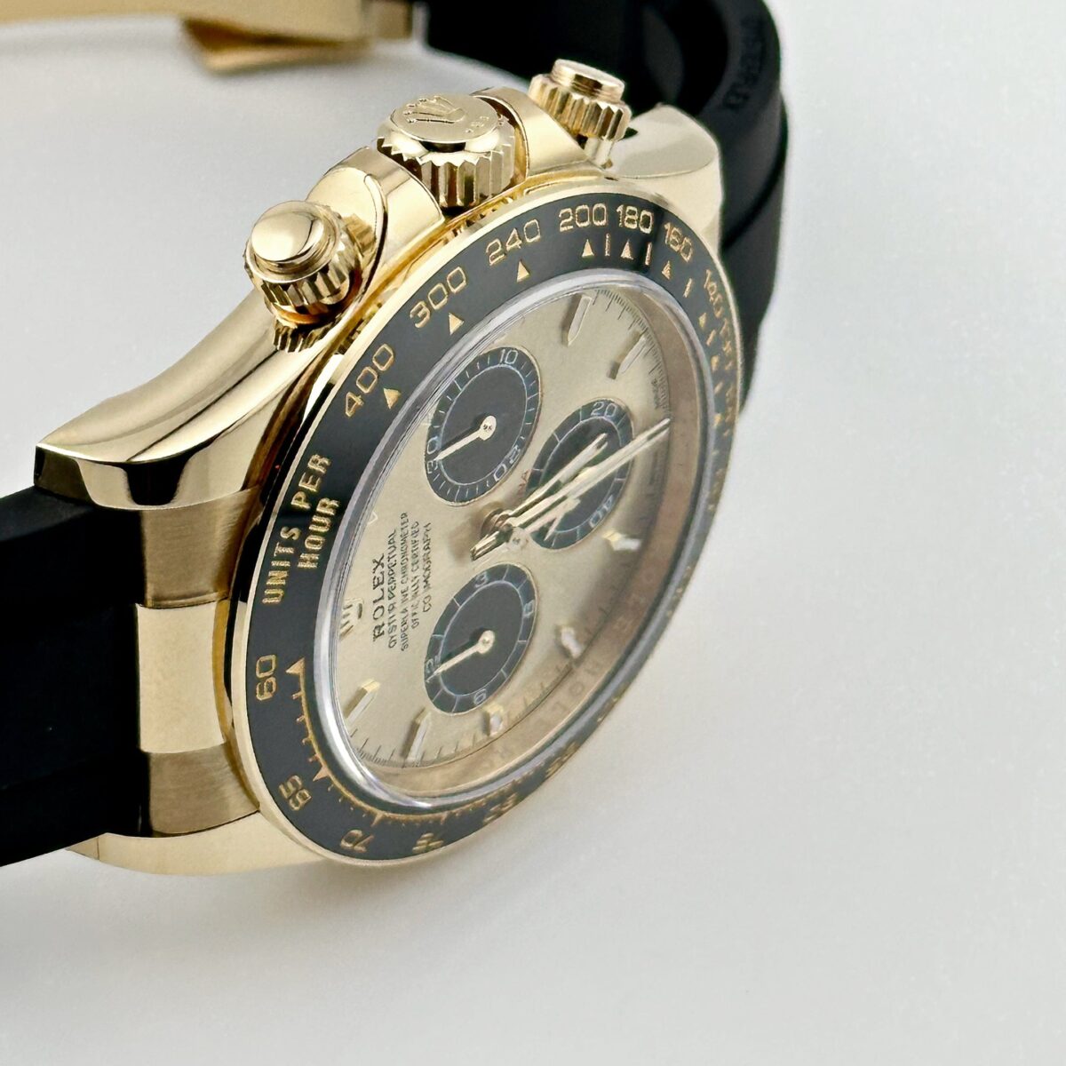 Rolex Daytona 126518LN Yellow Gold Champagne Black Dial (2024) - Image 4