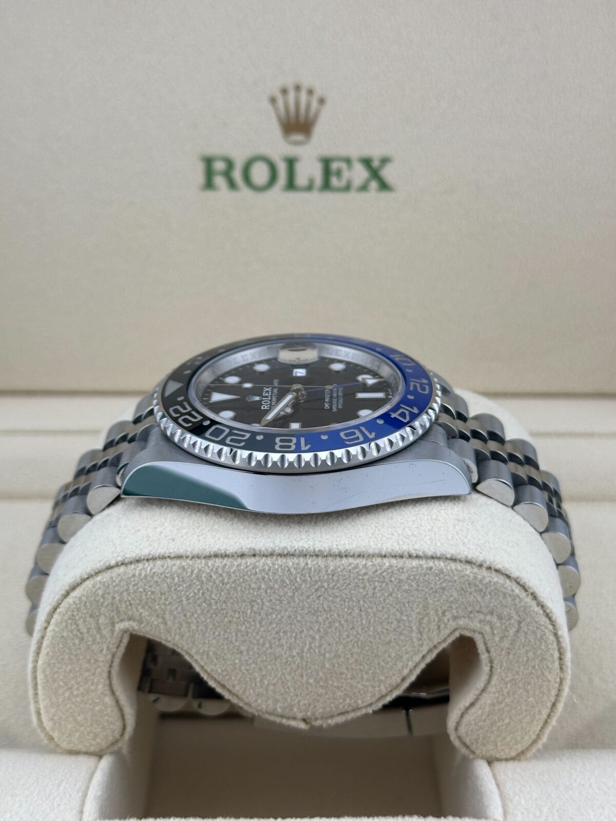 Rolex GMT-Master II 126710BLNR 'Batgirl' Stainless Steel Jubilee (2023) - Image 9