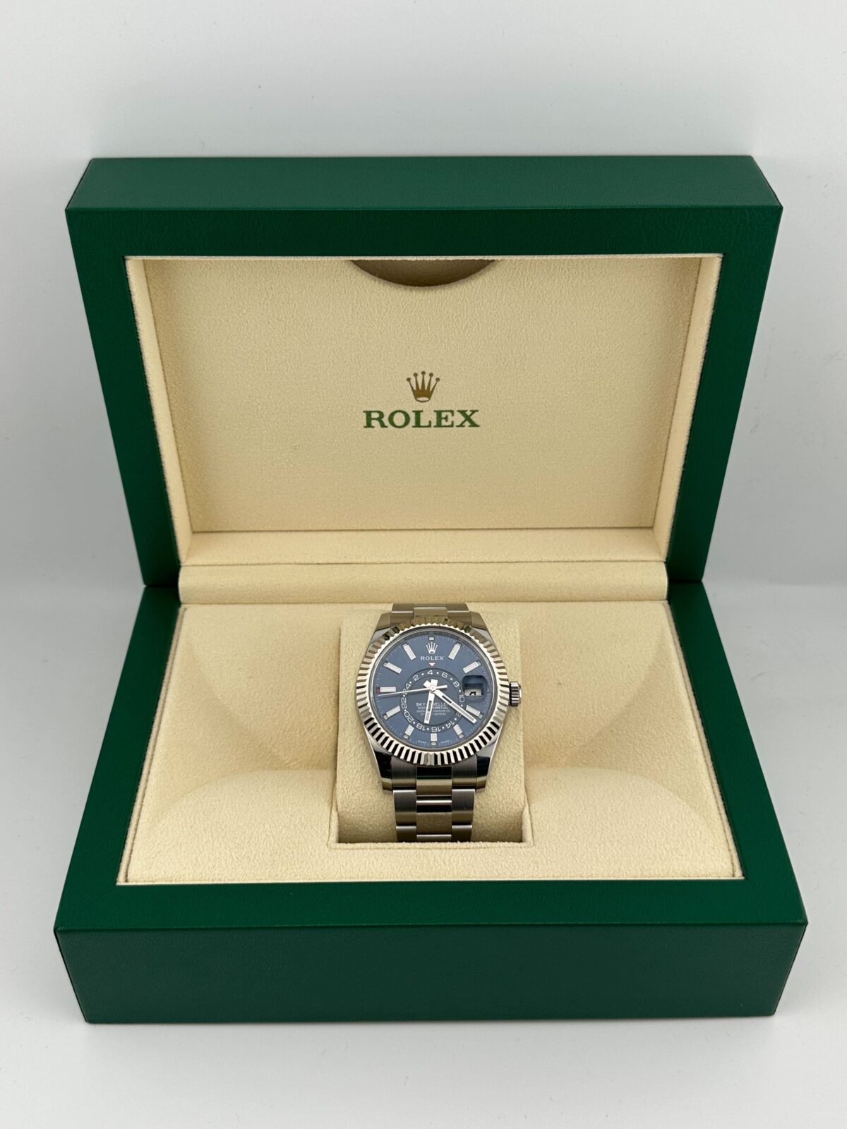 Rolex Sky-Dweller 326934 Stainless Steel Blue Dial Oyster (2022) - Image 2