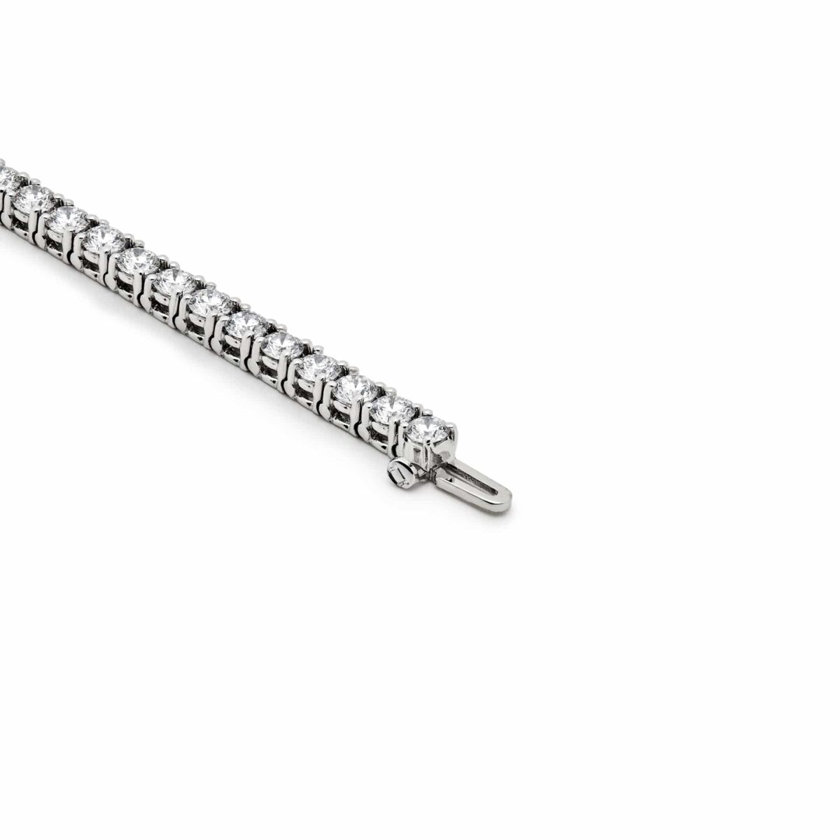 Classic Diamond Tennis Bracelet in White Gold - Image 4